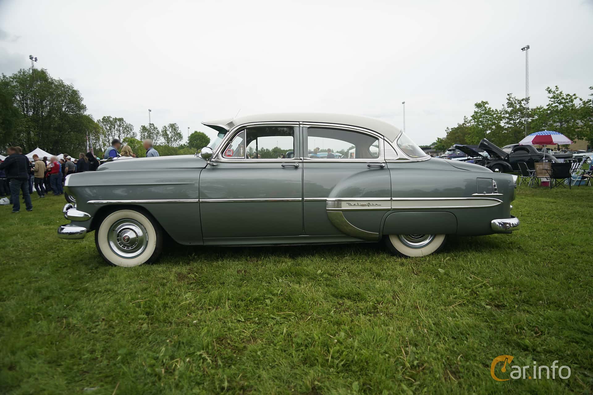 Chevrolet Bel Air 4-door Sedan 3.9 Manual, 117hp, 1954