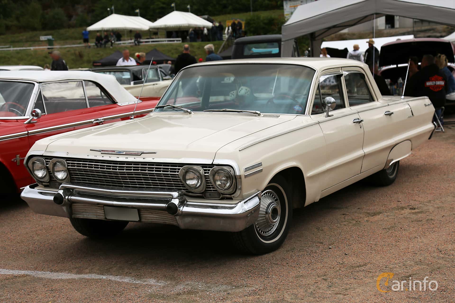 Chevrolet Biscayne 4-door Sedan 3.8 Manual, 142hp, 1963