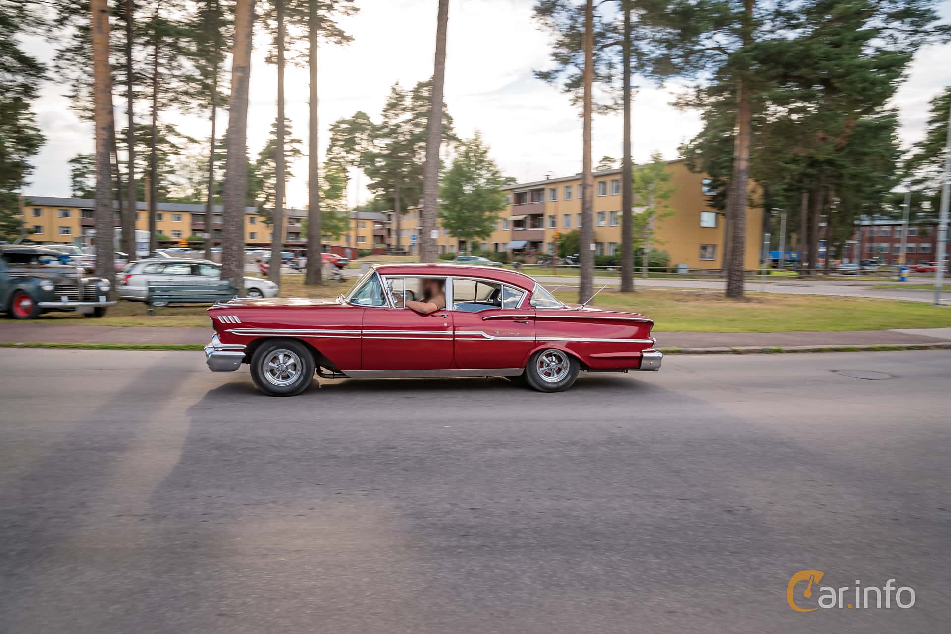 Chevrolet Biscayne 4-door Sedan 4.6 V8 Manual, 233hp, 1958