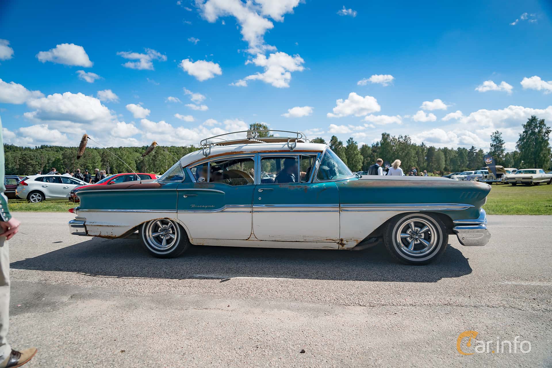 Chevrolet Biscayne 4-door Sedan 3.9 147hp, 1958