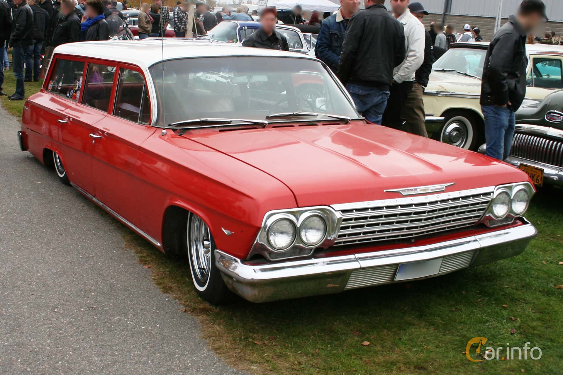 Chevrolet Biscayne Station Wagon 3.9