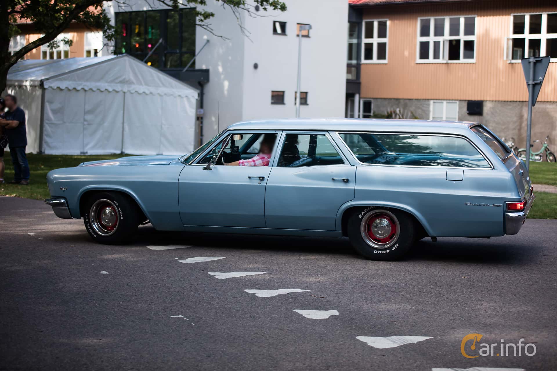 Chevrolet Biscayne Station Wagon 5.4 V8 Manual, 279hp, 1966
