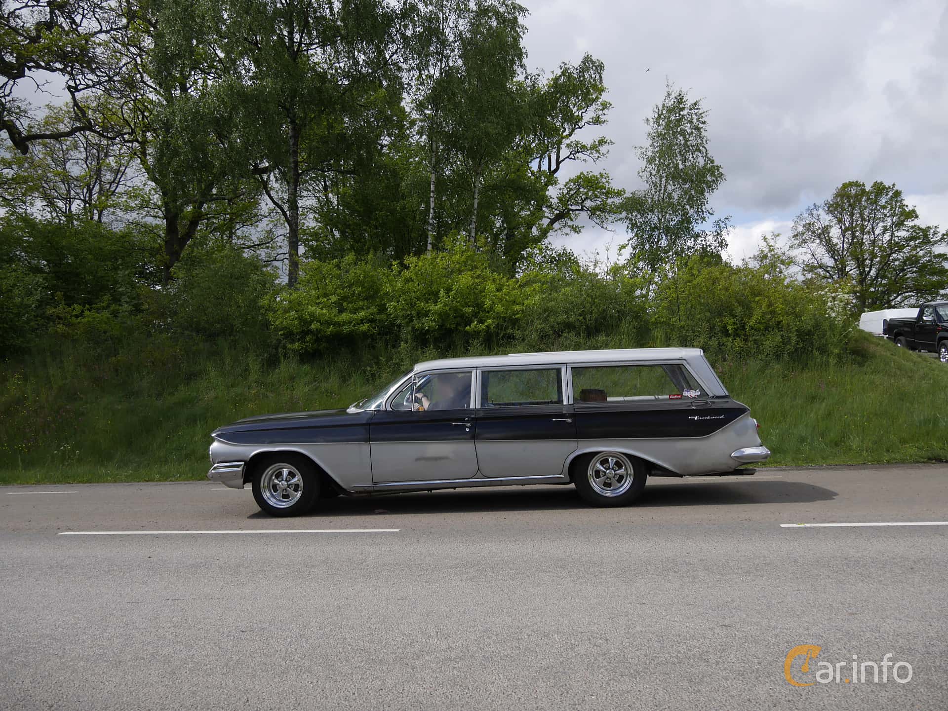 Chevrolet Biscayne 5.7 V8 3rd Generation