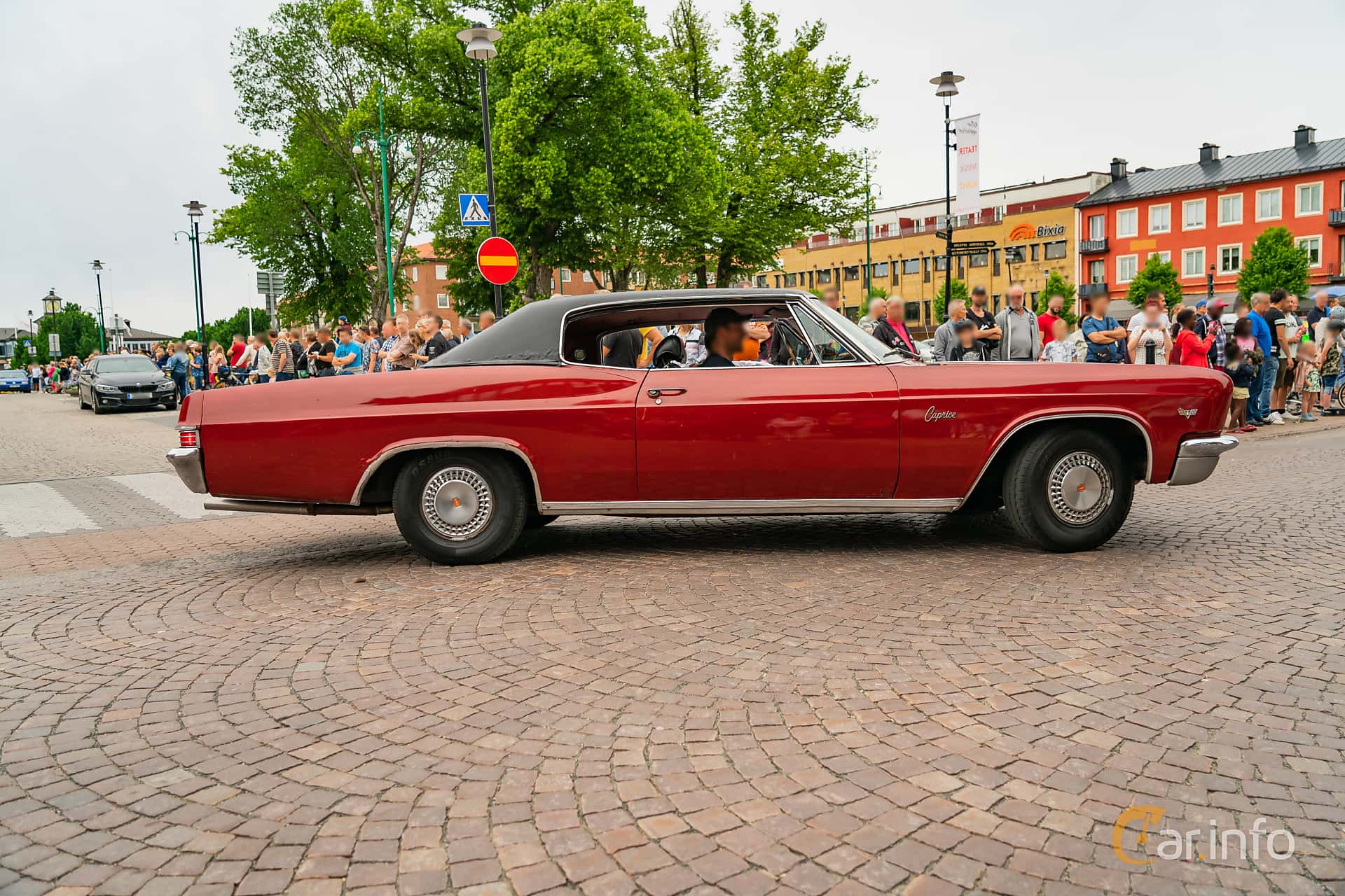 Chevrolet Caprice Custom Coupé 5.4 V8 Powerglide, 279hp, 1966