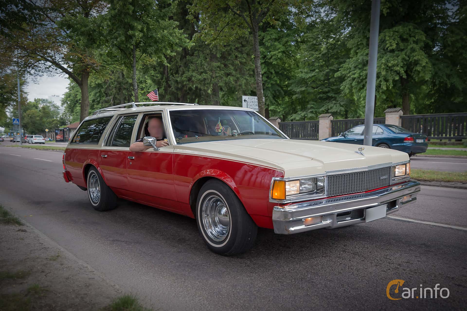 Chevrolet Caprice Classic Wagon 5.0 V8 Hydra-Matic, 147hp, 1977