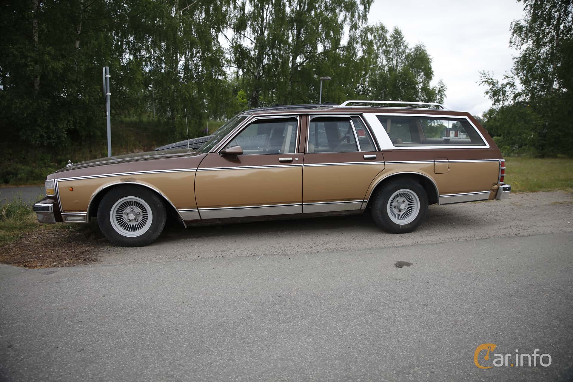 Chevrolet Caprice 5.0 V8 5th Generation 6th Facelift