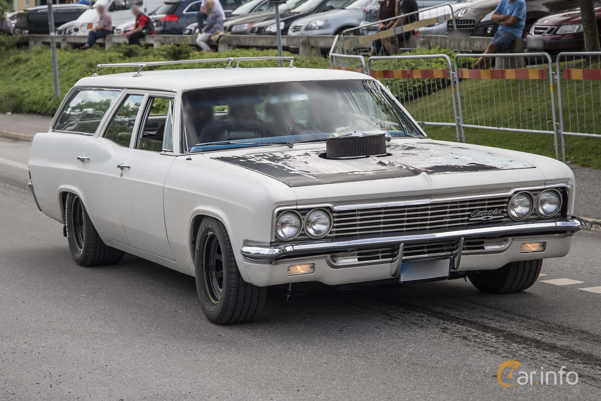 Chevrolet Caprice 7.0 V8 1st Generation Facelift