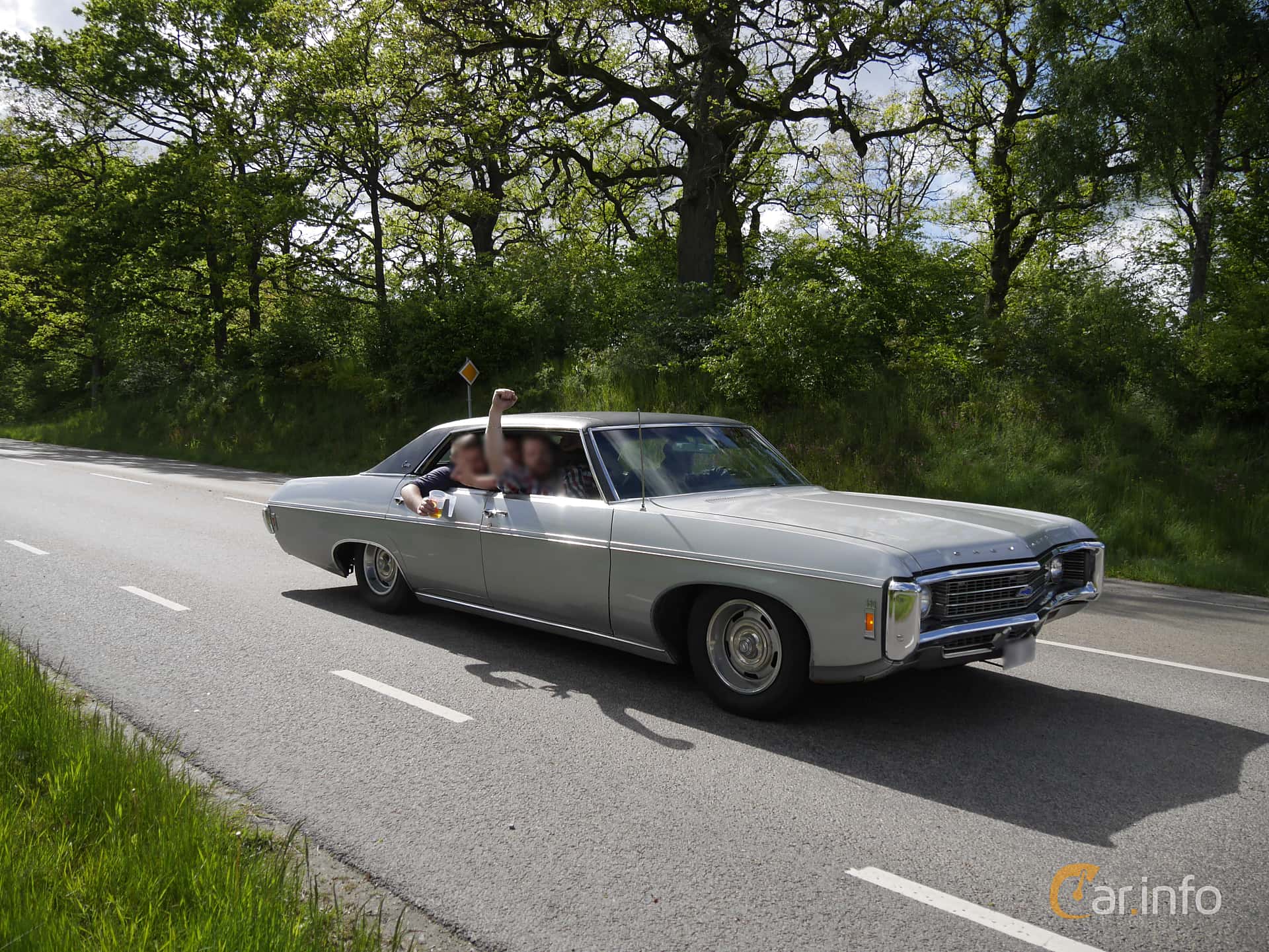 Chevrolet Caprice Sport Sedan 5.7 V8 Hydra-Matic, 259hp, 1969