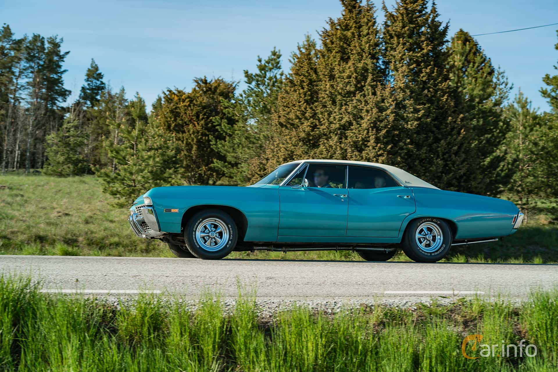 Chevrolet Caprice Custom Sport Sedan 5.4 V8 Hydra-Matic, 279hp, 1968