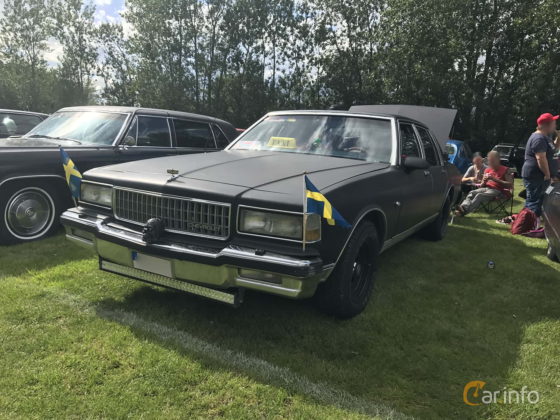 Chevrolet Caprice Classic Brougham 5.0 V8 TBI Hydra-Matic, 173hp, 1990