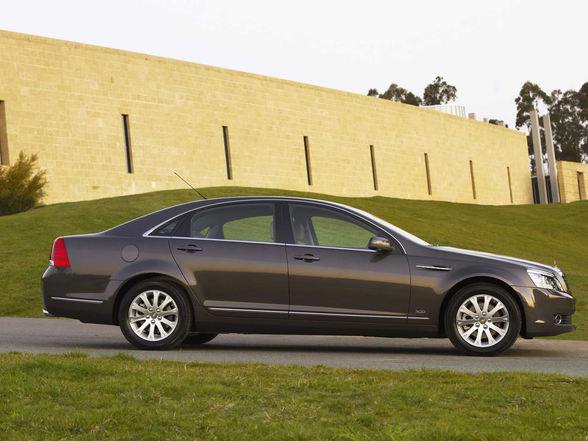 Chevrolet Caprice 6.0 V8 Hydra-Matic, 367hp, 2006