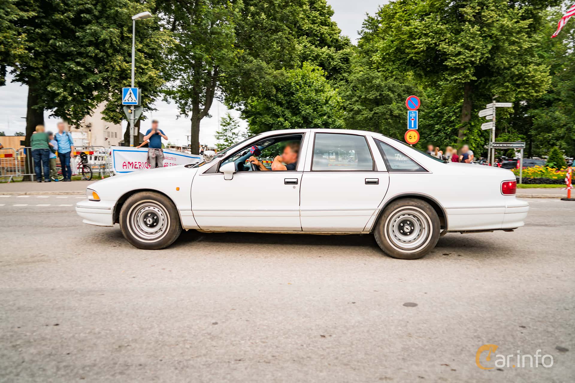 Chevrolet Caprice Classic 5.0 V8 TBI Hydra-Matic, 173hp, 1993
