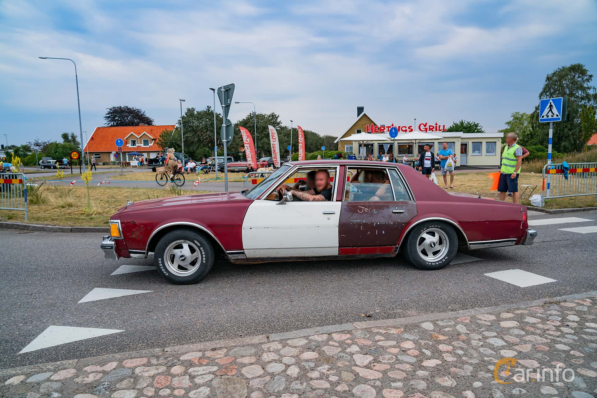 Chevrolet Caprice Classic 5.0 V8 Hydra-Matic, 147hp, 1977