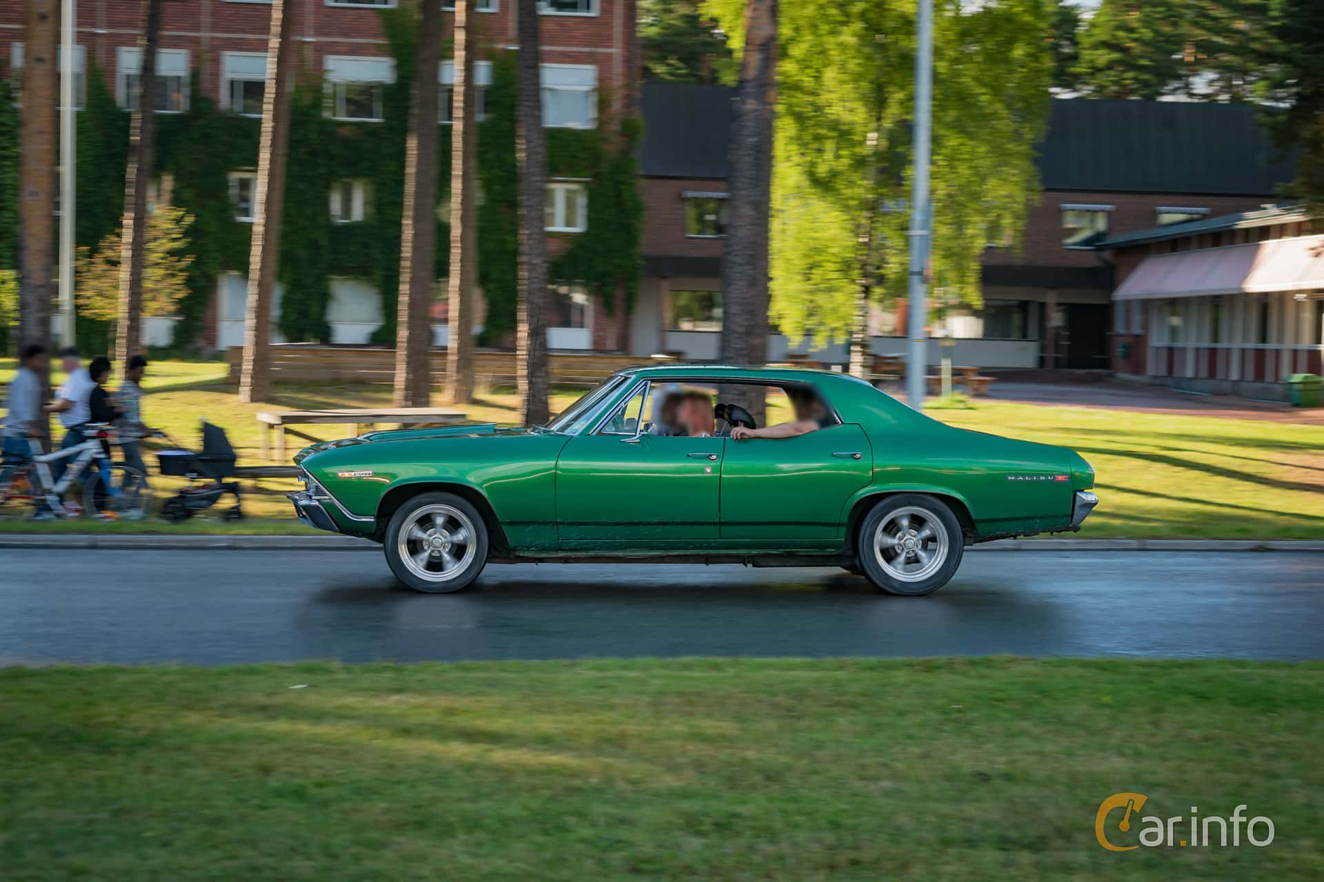 Chevrolet Chevelle Malibu Sport Sedan 5.7 V8