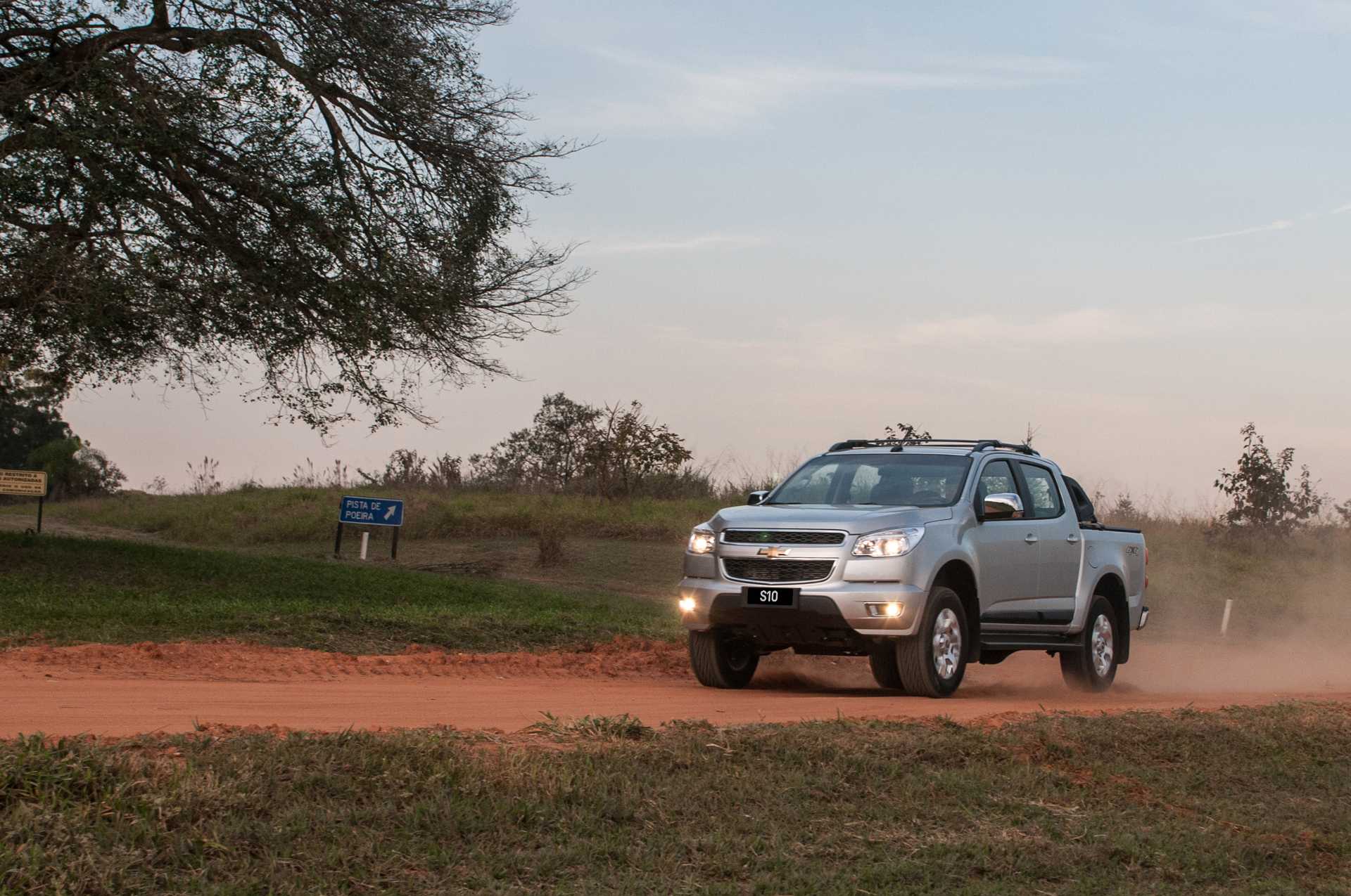 Chevrolet S-10 Double Cab 2.8 CTDI 4WD Automatic, 200hp, 2013