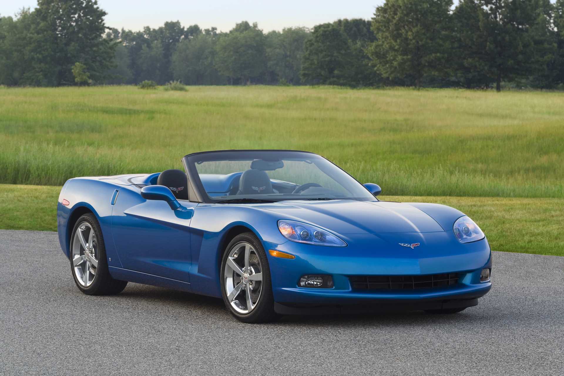 Chevrolet Corvette Convertible  Manual, 437hp, 2010