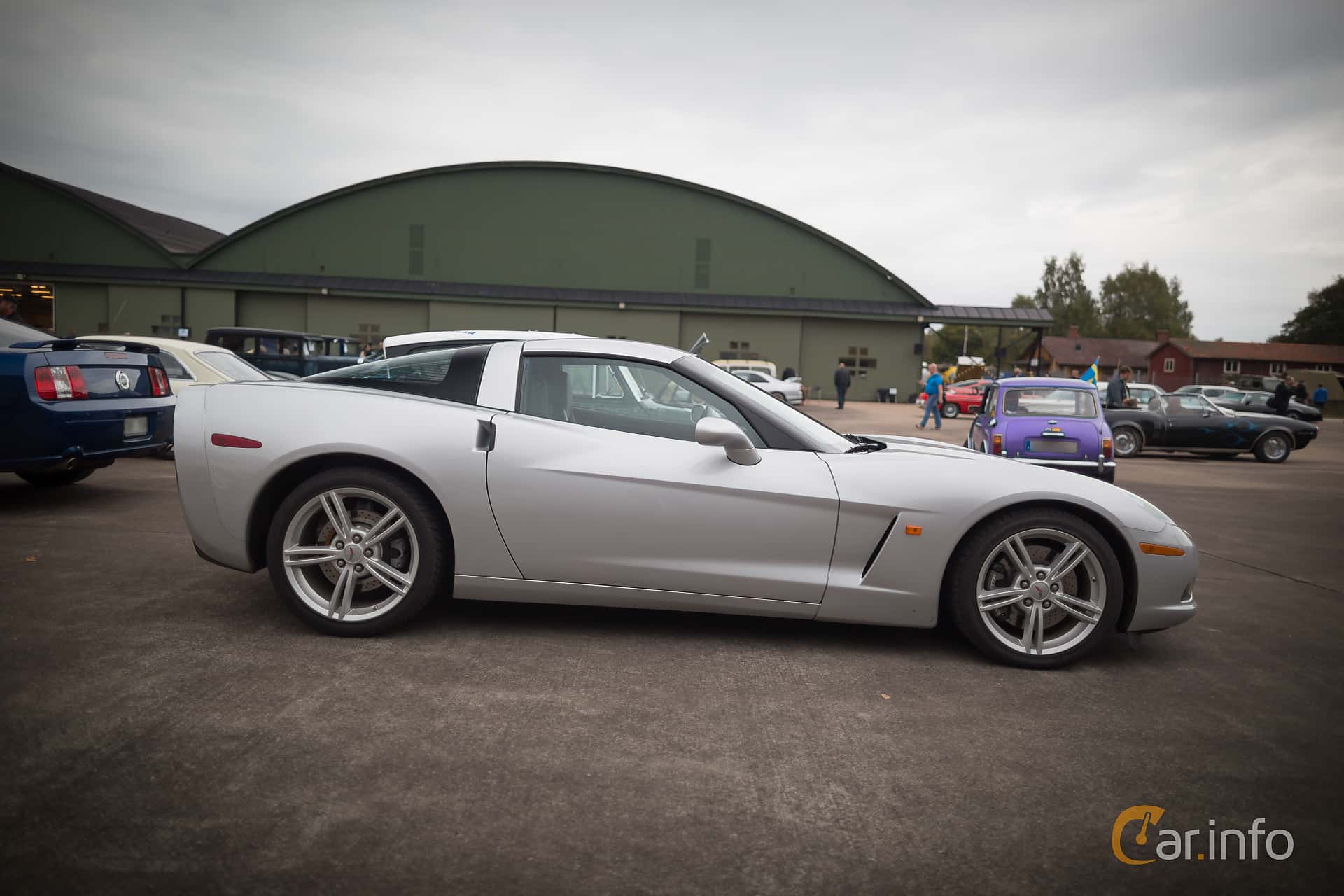 Chevrolet Corvette  Automatic, 437hp, 2010
