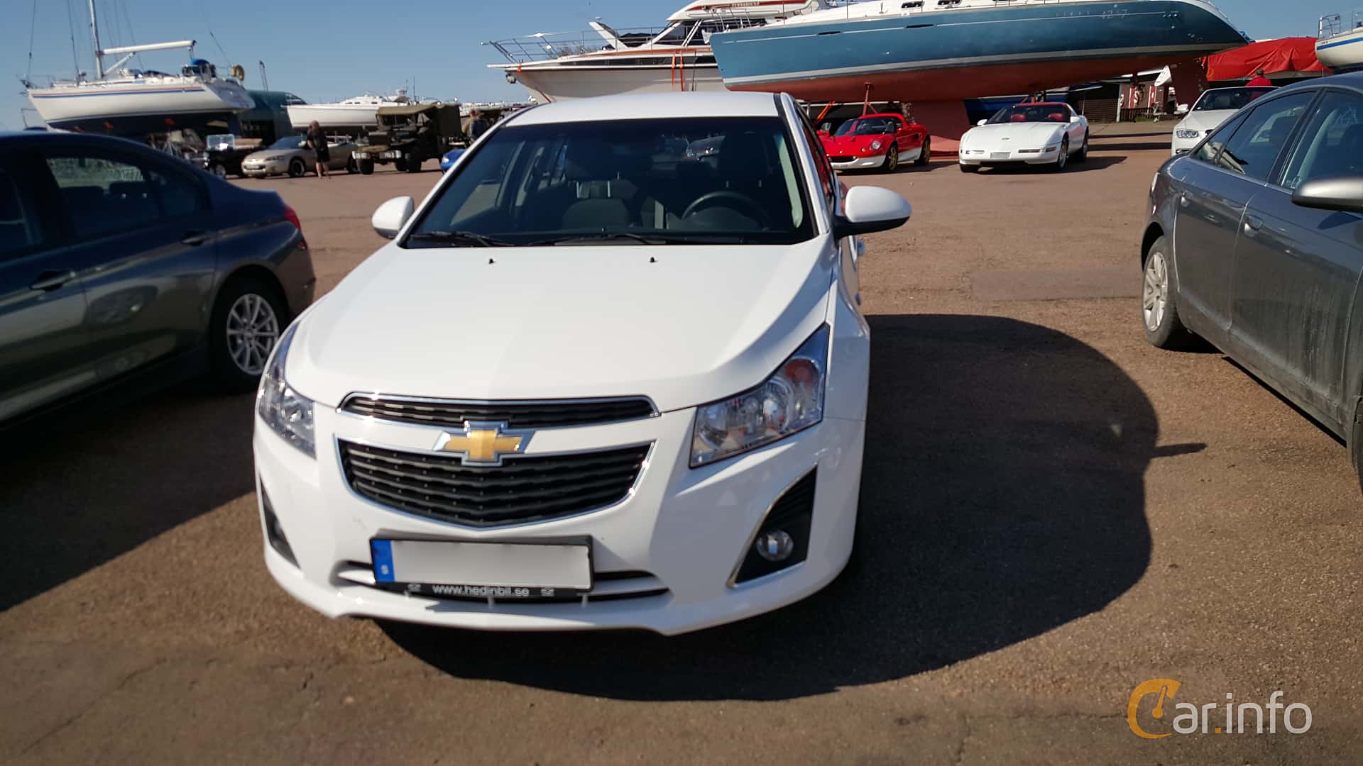 Chevrolet Cruze Hatchback 1.7 TD VCDi Manual, 130hp, 2014