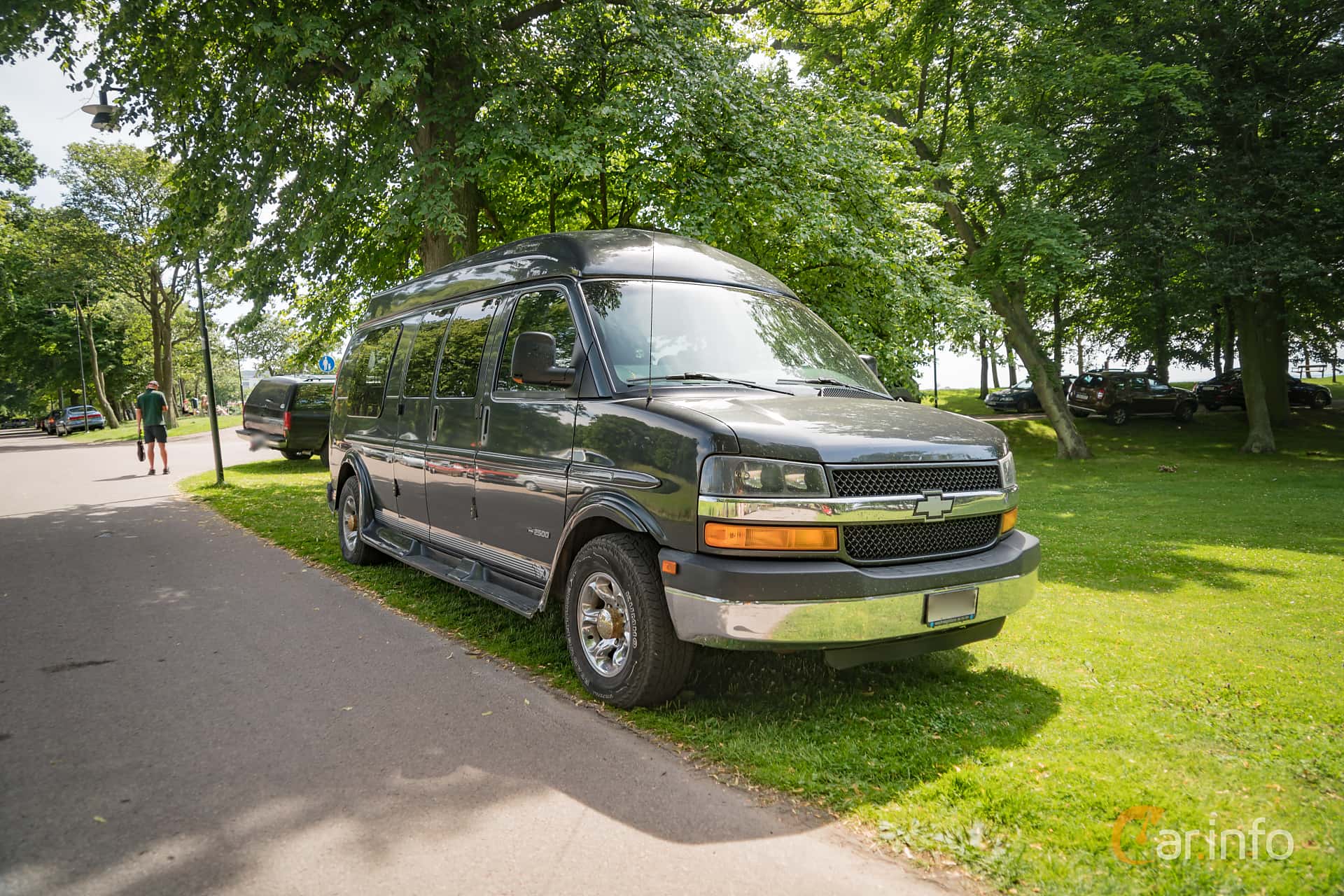 Chevrolet Express G2500 Conversion Van 4.8 V8 Hydra-Matic, 289hp, 2007