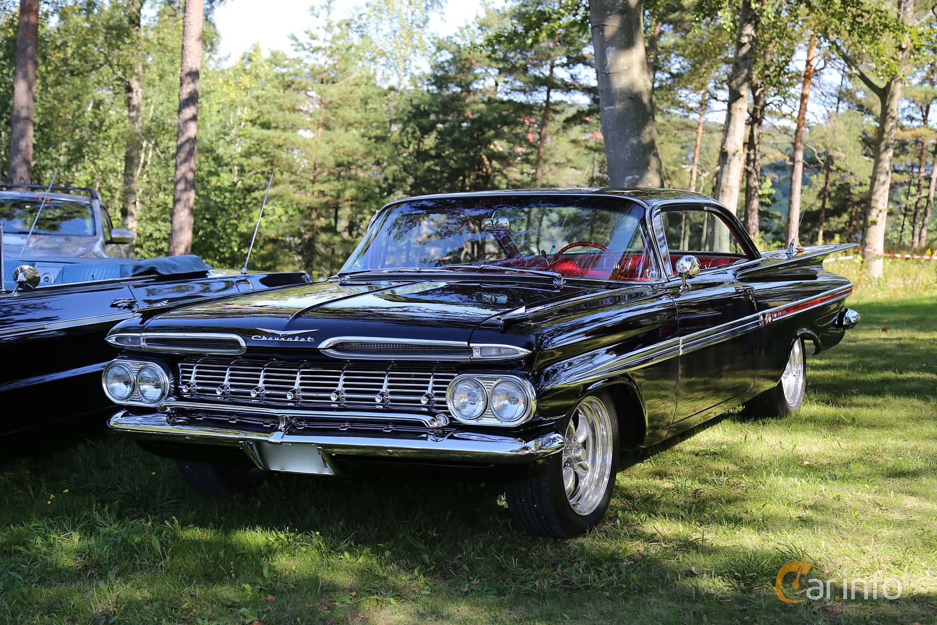 Chevrolet Impala Sport Coupé 2nd Generation 4.6 V8