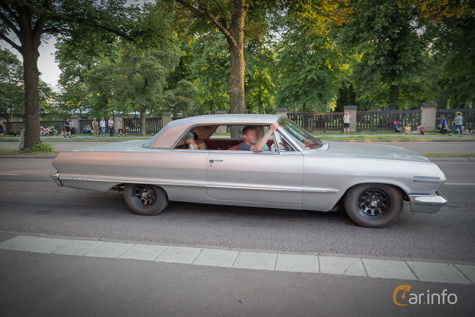 Chevrolet Impala Sport Coupé 5.4 V8 Manual, 305hp, 1963