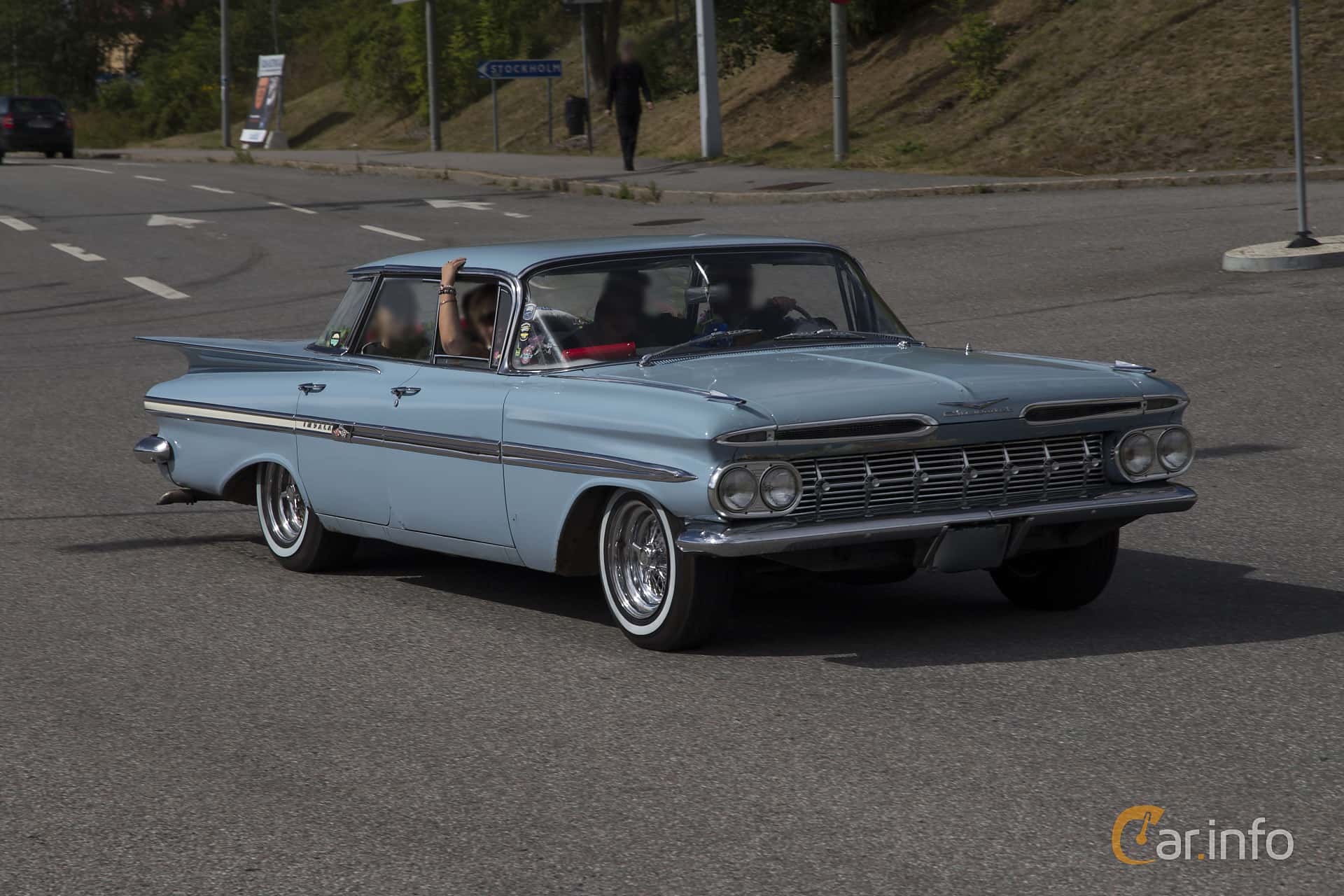 Chevrolet Impala 5.7 V8 2nd Generation, Manual, 3-speed