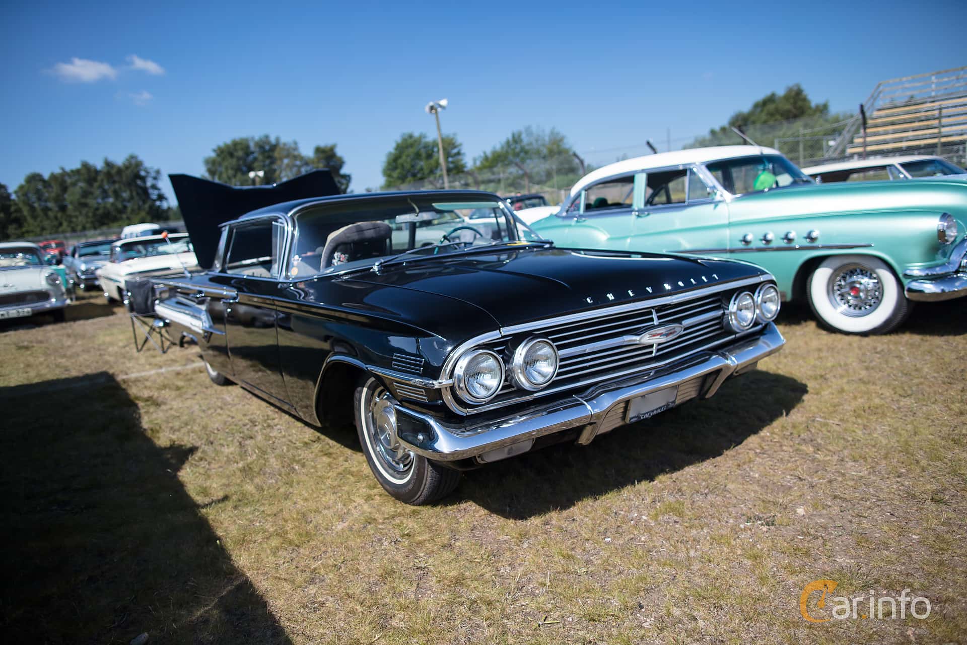 Chevrolet Impala Sport Sedan 4.6 V8 Manual, 173hp, 1960