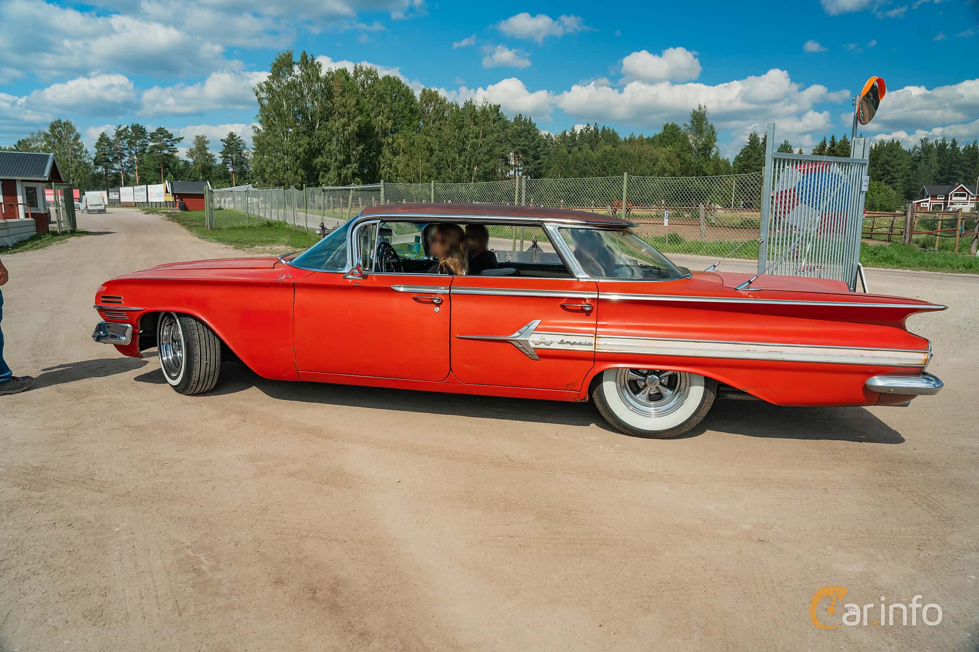 Chevrolet Impala Sport Sedan 5.7 V8 Manual, 254hp, 1960