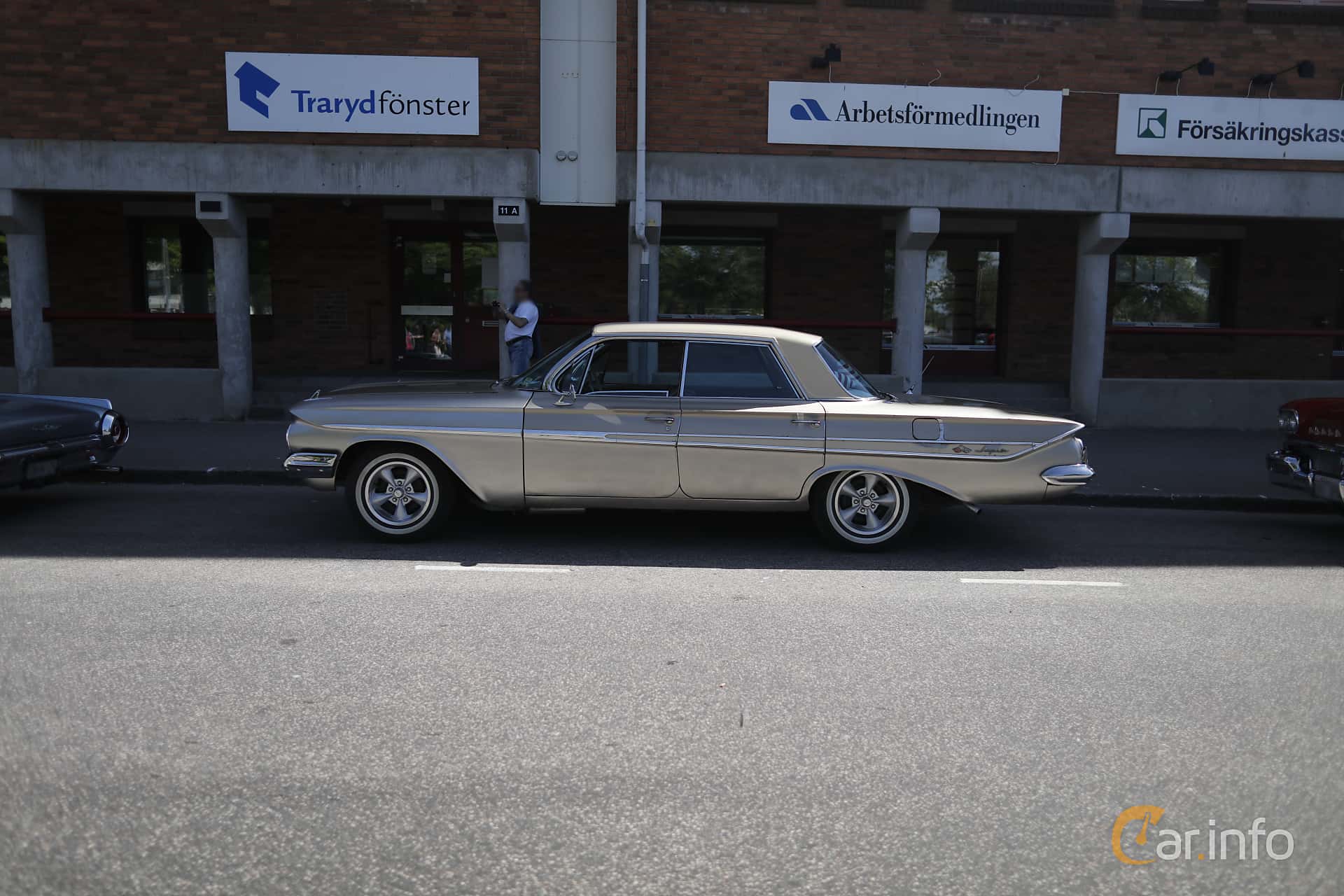 Chevrolet Impala 4.6 V8 3rd Generation, Powerglide, 2-speed