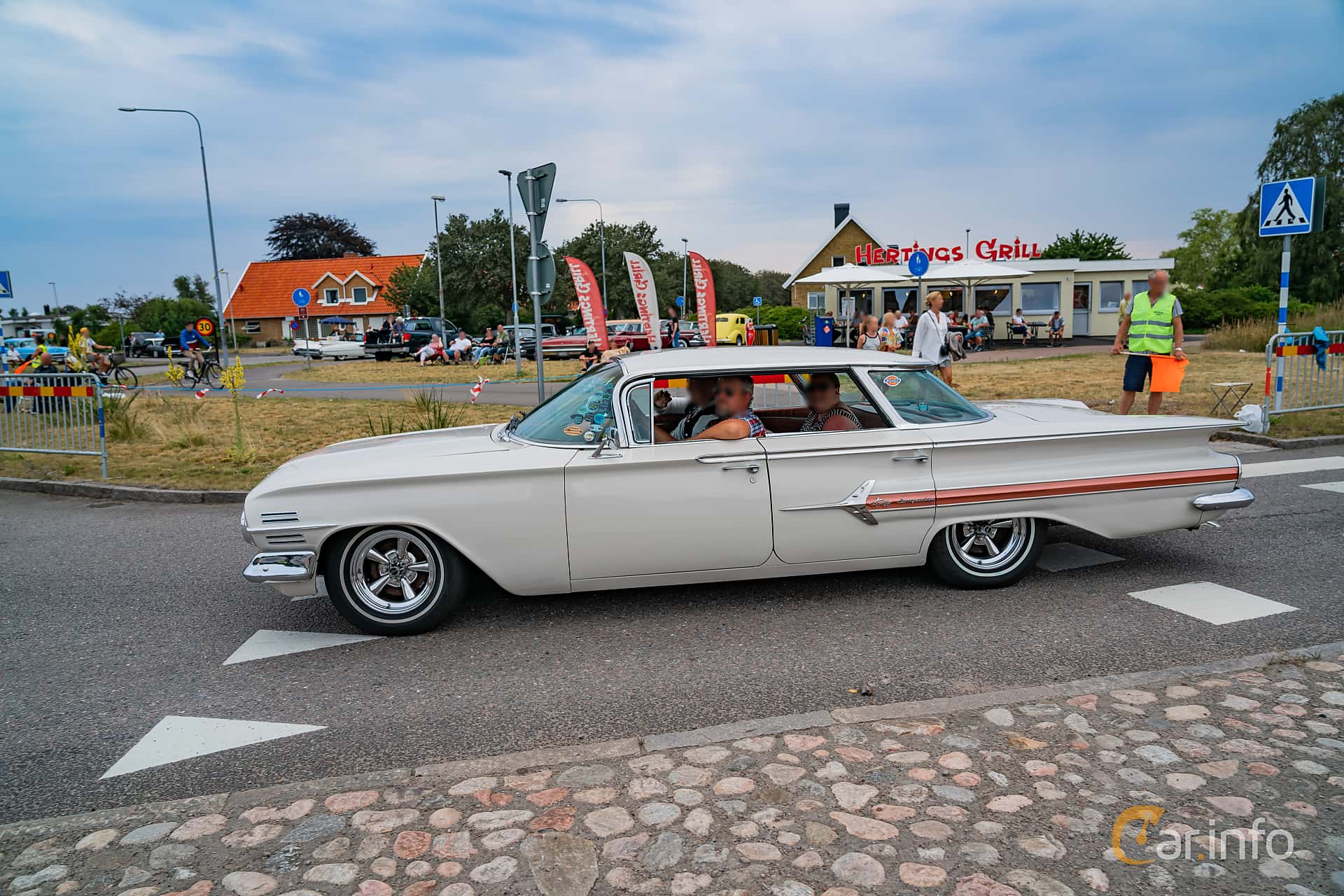 Chevrolet Impala Sport Sedan 4.6 V8 Turboglide, 233hp, 1960