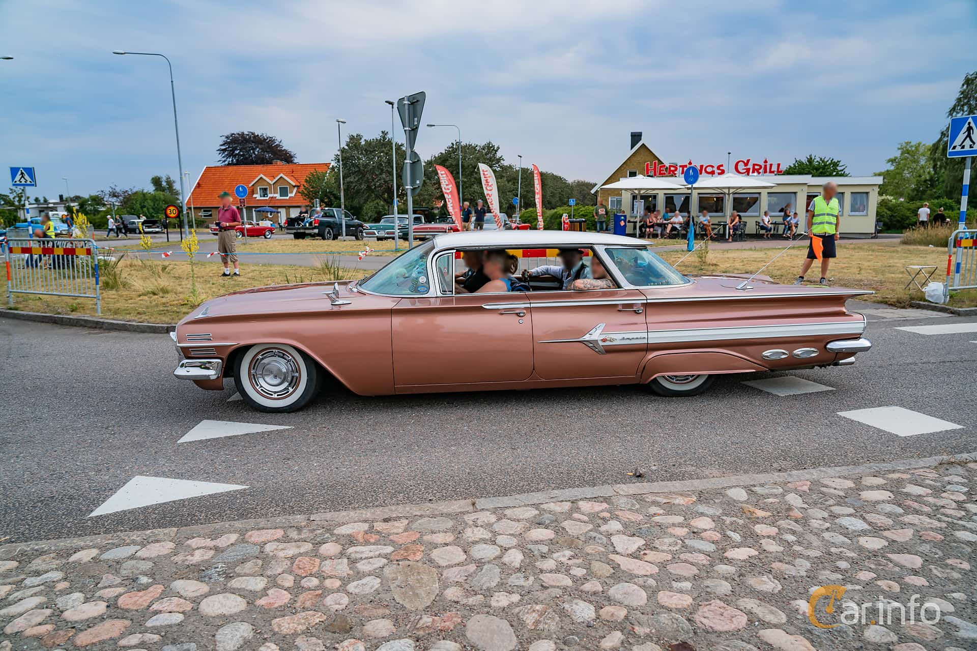 Chevrolet Impala Sport Sedan 3.9 Manual, 137hp, 1960