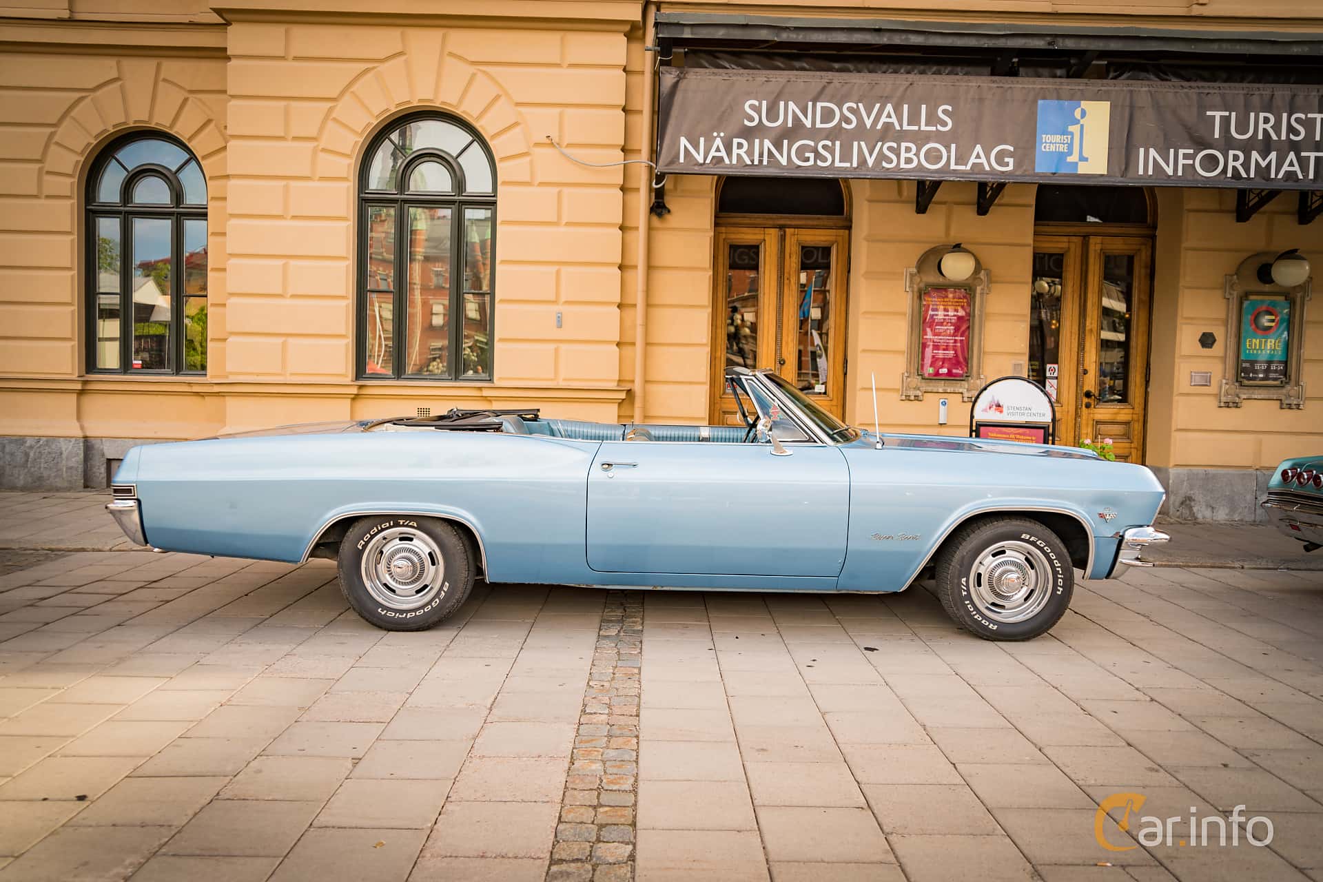 Chevrolet Impala 5.4 V8 4th Generation, Manual, 3-speed