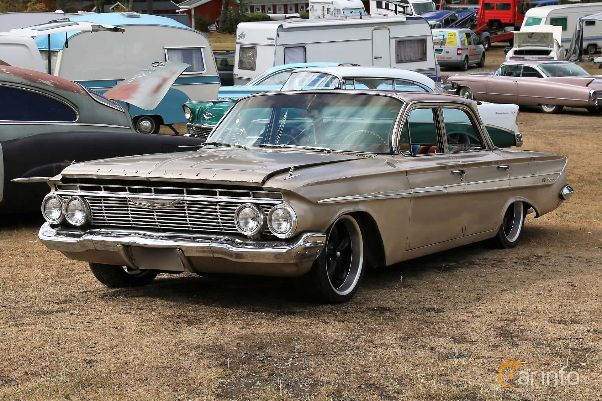 Chevrolet Impala 4-door Sedan 3rd Generation 4.6 V8
