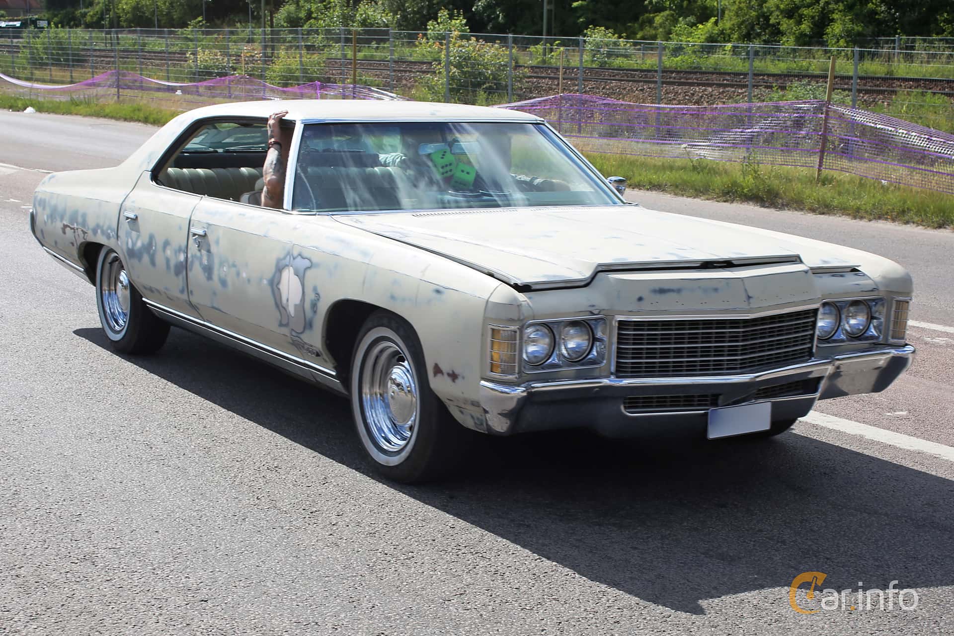 Chevrolet Impala Sport Sedan 6.6 V8 Manual, 173hp, 1971