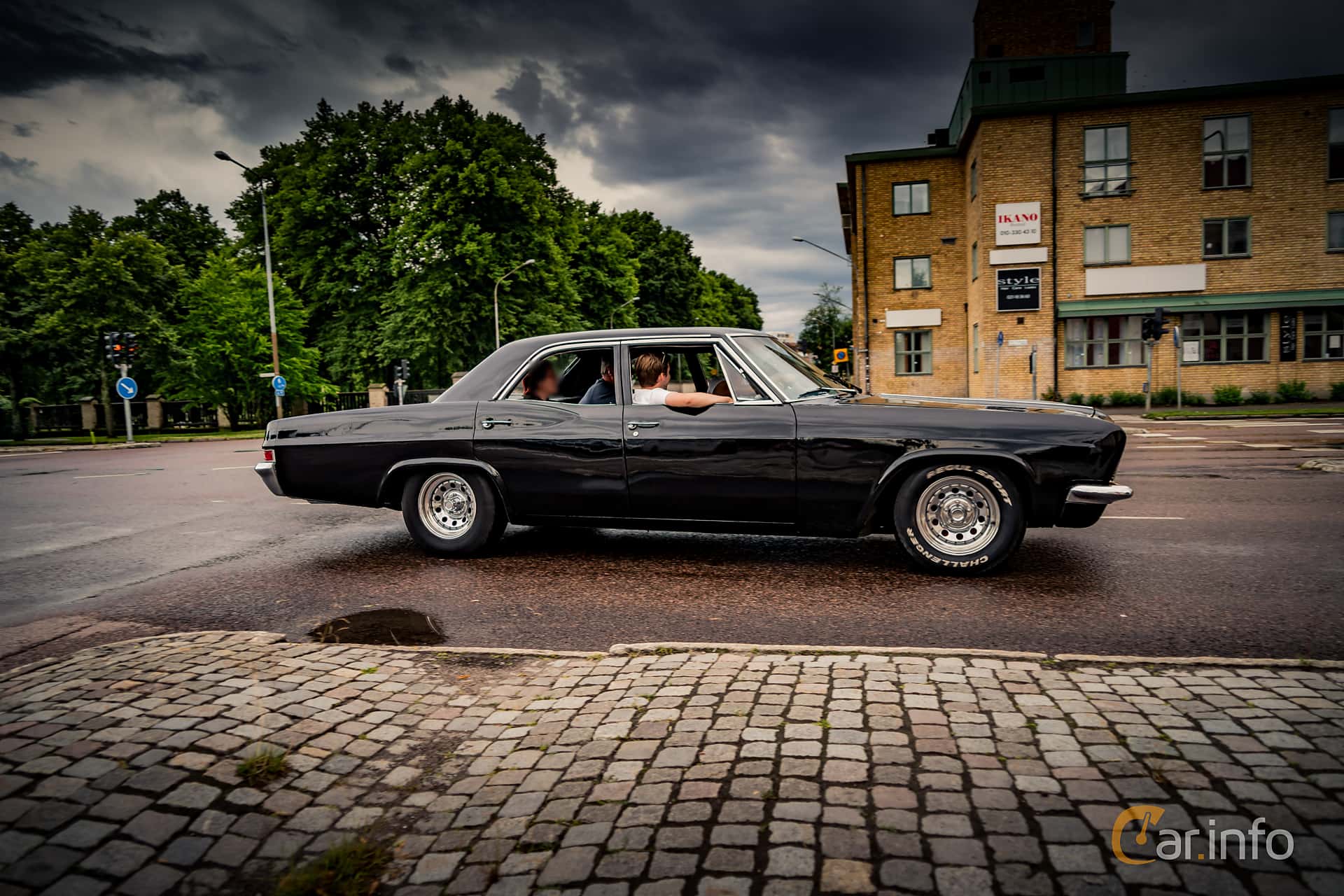 Chevrolet Impala 5.4 V8 4th Generation Facelift, Manual, 3-speed