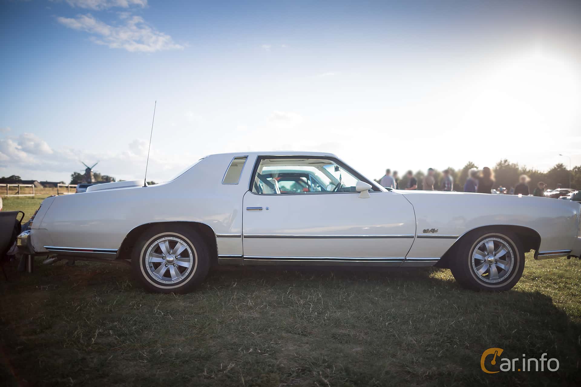 Chevrolet Monte Carlo 5.0 V8 Hydra-Matic, 147hp, 1977