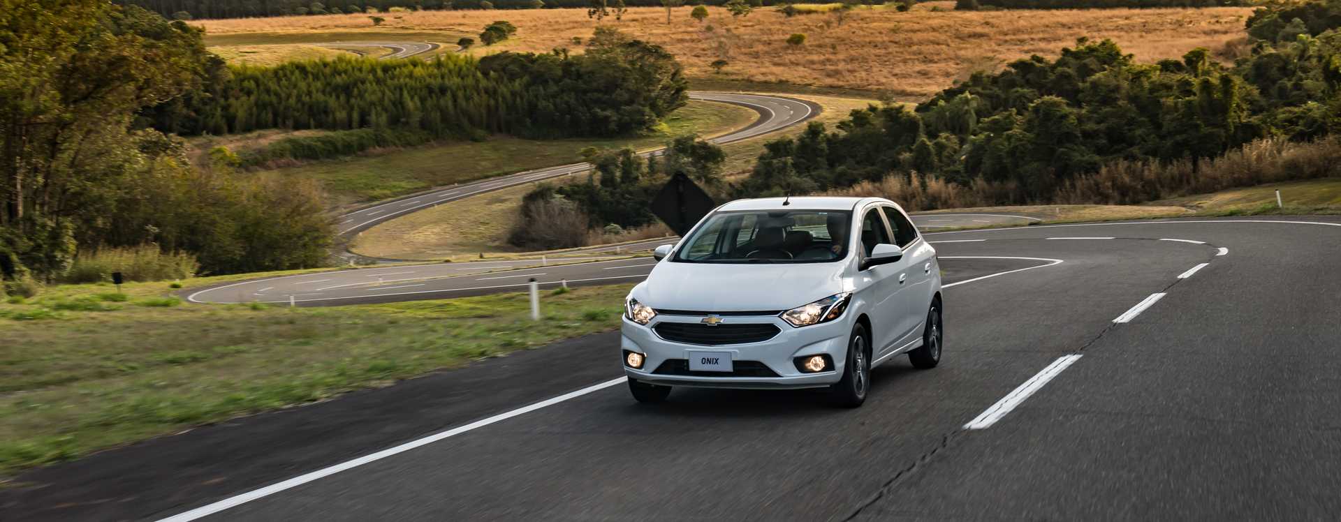 Chevrolet Onix 1st Generation Facelift 1.4 E85 Manual, 6-speed