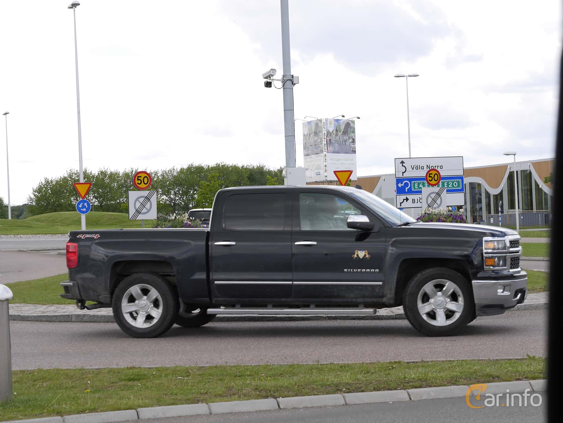 Chevrolet Silverado 1500 Crew Cab 5.3 V8 E85 4WD Hydra-Matic, 360hp, 2014