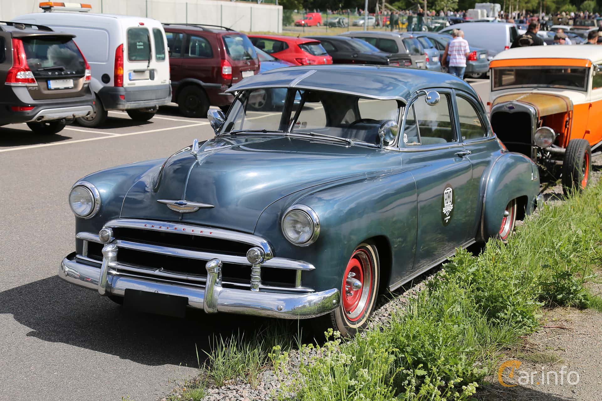 Chevrolet Styleline Special 2-door Sedan 3.5 Manual, 93hp, 1950