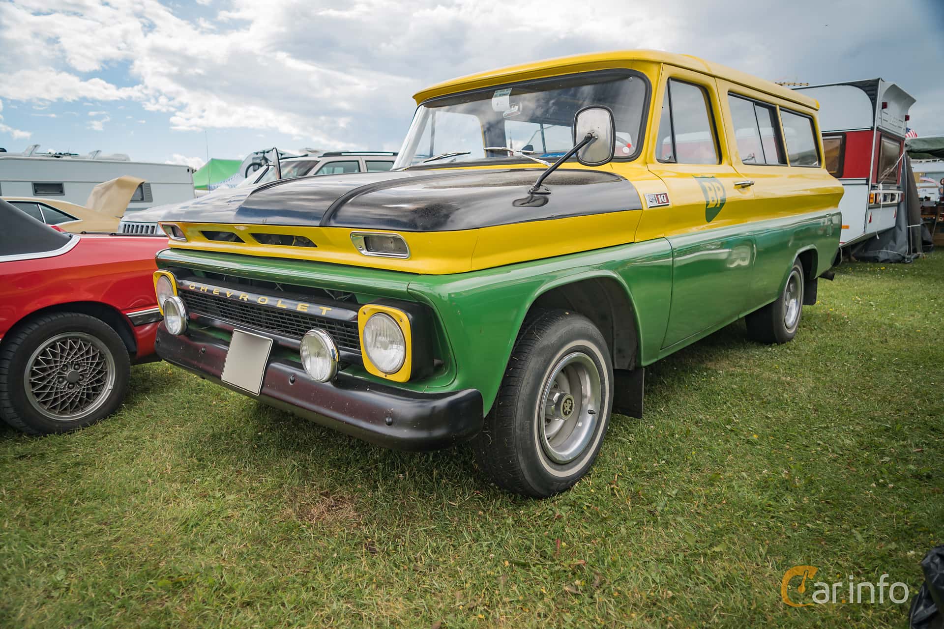 Chevrolet C10 Suburban Carryall