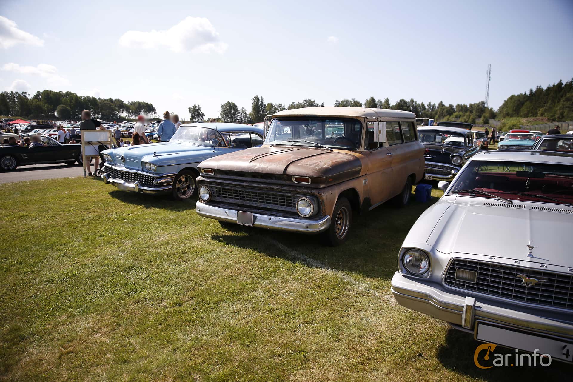 Chevrolet C10 Suburban Carryall 4.8 Manual, 172hp, 1966
