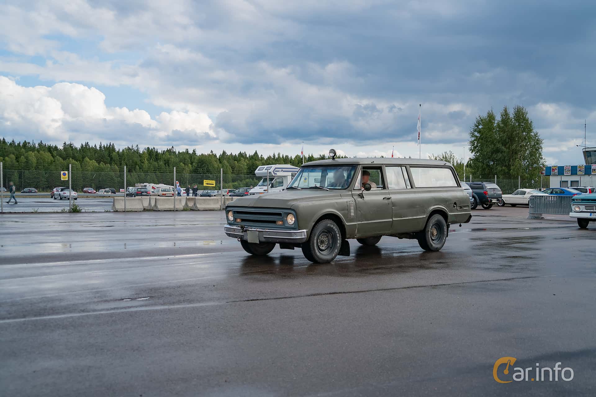 Chevrolet C20 Suburban Carryall Manual, 3-speed