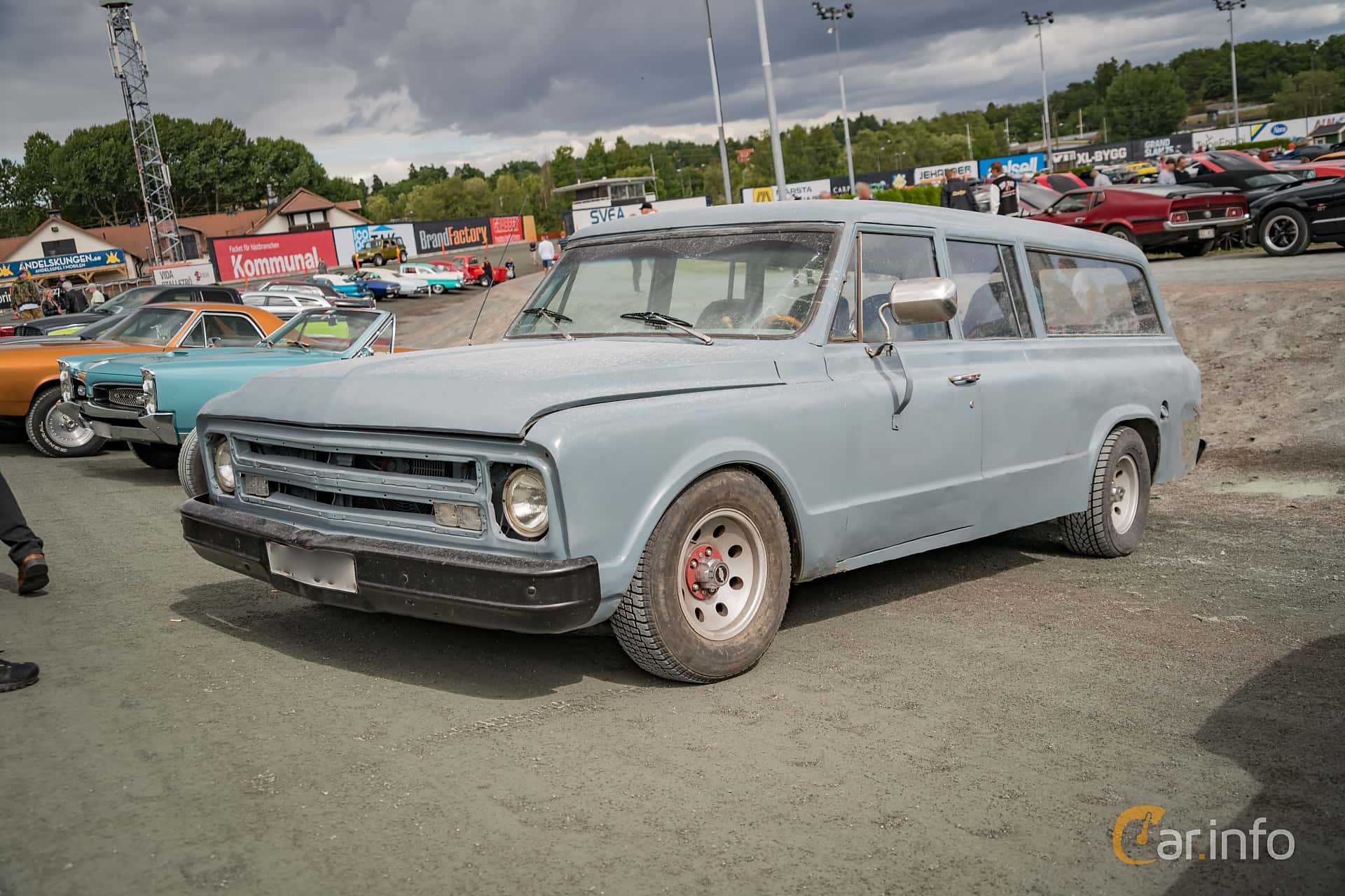 Chevrolet C20 Suburban Carryall 4.8 Hydra-Matic, 172hp, 1968