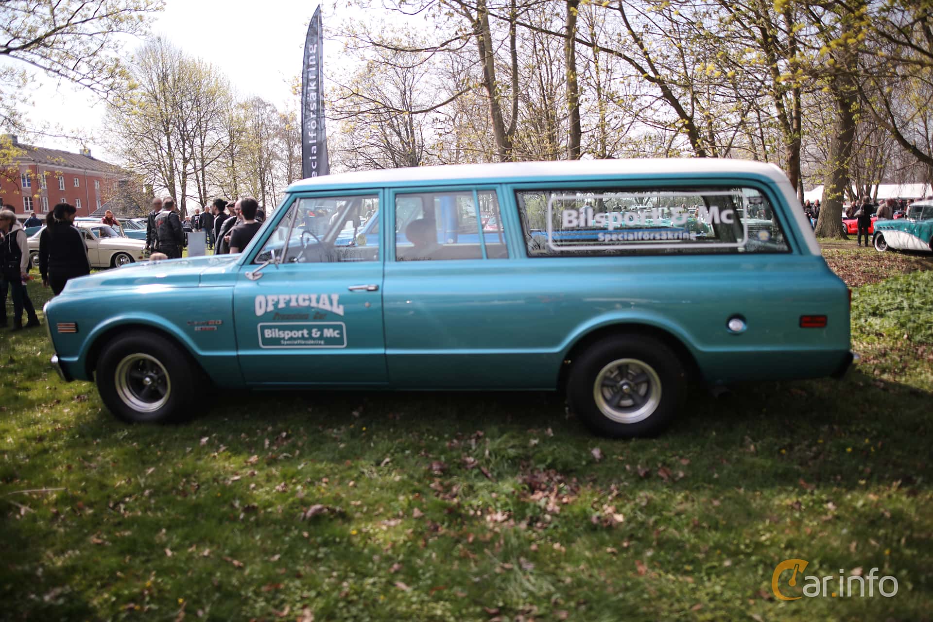Chevrolet K20 Suburban Carryall 5.0 V8 4WD Manual, 203hp, 1970