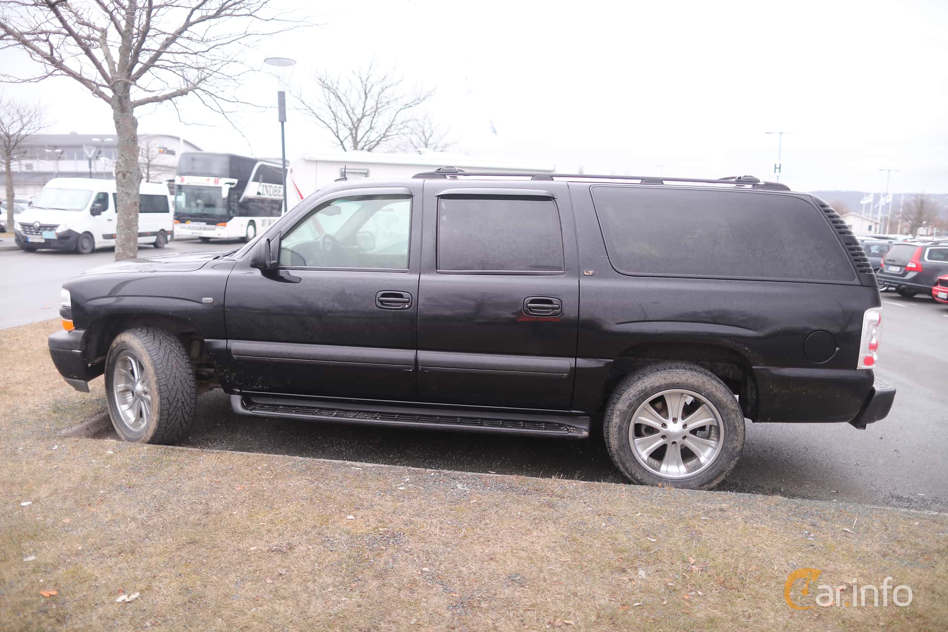 Chevrolet Suburban 1500 5.3 V8 FlexFuel AWD Hydra-Matic, 299hp, 2005