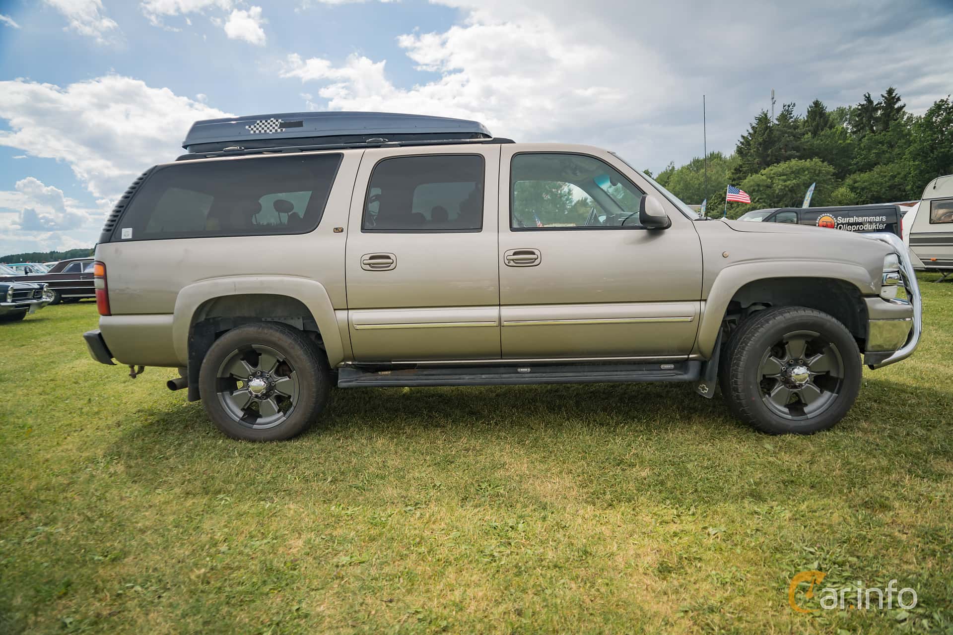 Chevrolet Suburban 1500 5.3 V8 AWD Hydra-Matic, 290hp, 2003