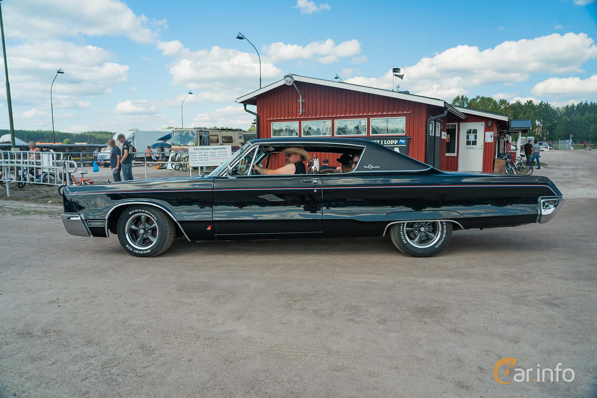 Chrysler 300 2-door Hardtop 7.2 V8 TorqueFlite, 381hp, 1968