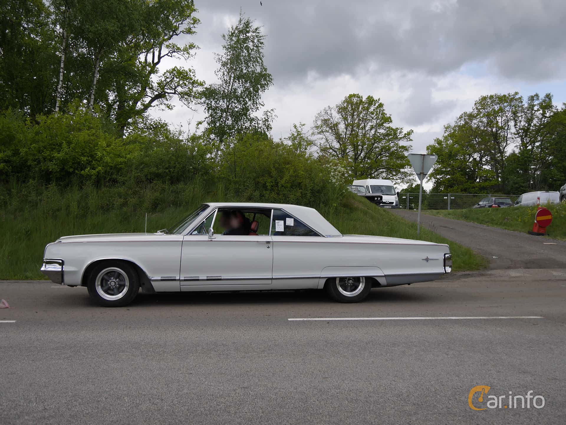 Chrysler 300 Non-letter Series 6.8 V8 generation AC2-M/BC2-M, TorqueFlite, 3-speed