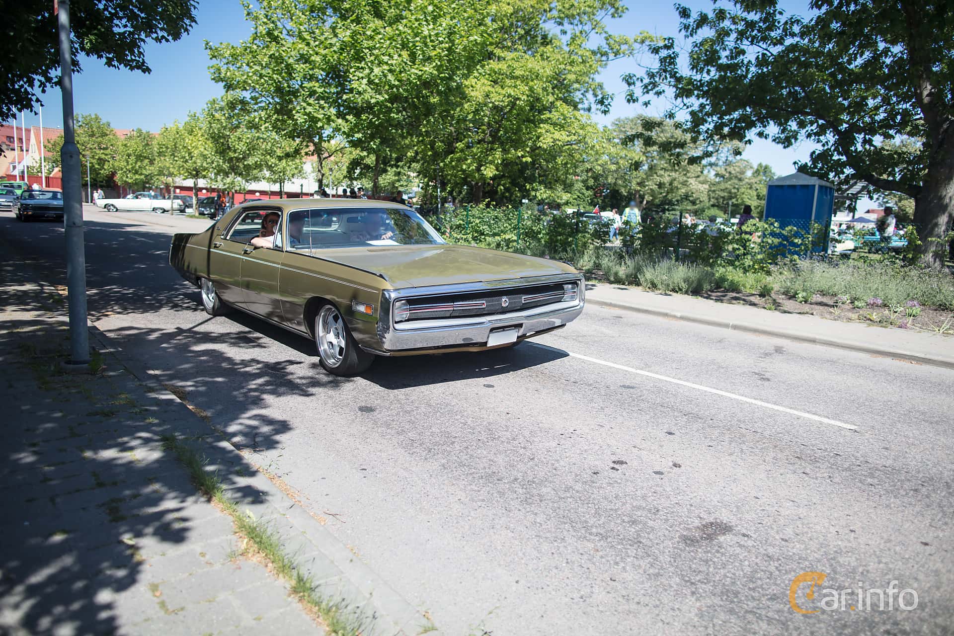 Chrysler Three Hundred 4-door Hardtop 7.2 V8 TorqueFlite, 355hp, 1970