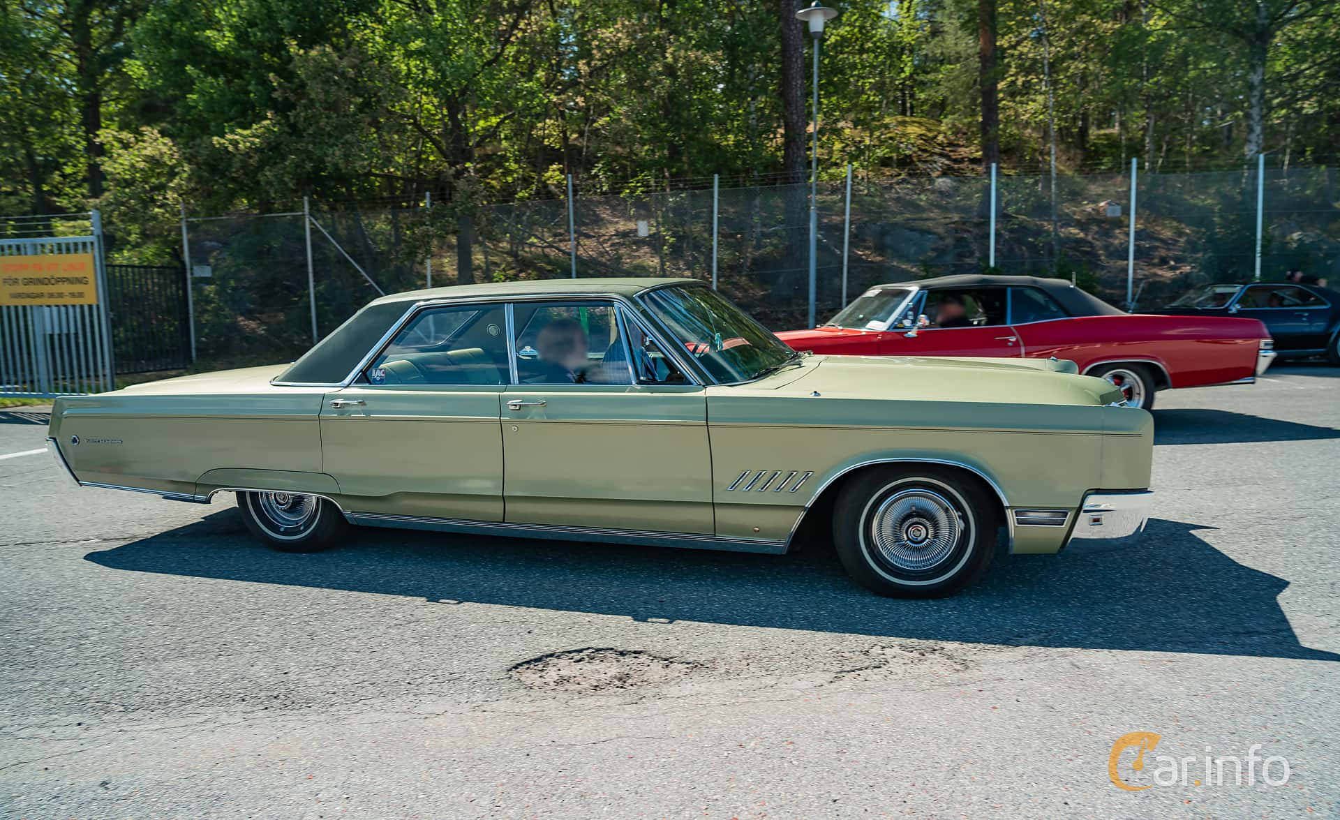 Chrysler 300 4-door Hardtop generation CC2-M/DC2-M 7.2 V8 TorqueFlite, 3-speed